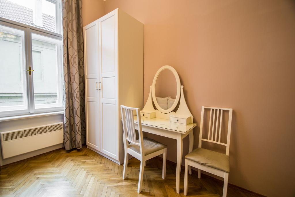 Colonial Ruterra 2bdr Lägenhet